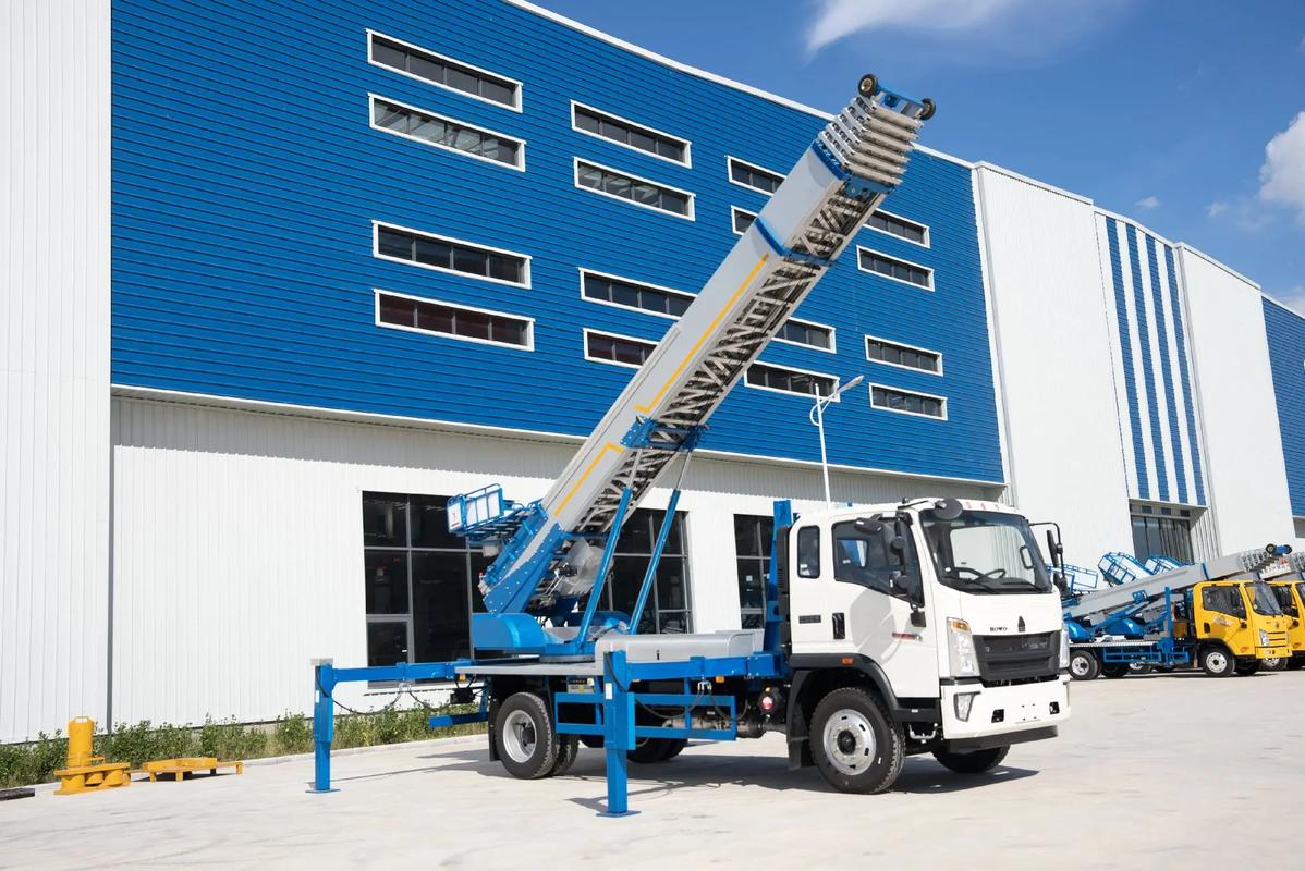 叶县小型云梯车上料车租赁多少钱