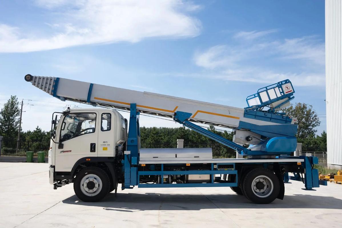 叶县云梯上料车租赁费用